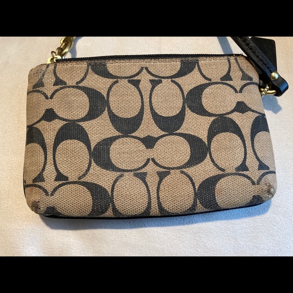 Authentic Coach Wristlet - Picture 8 of 8